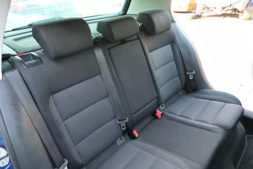 Golf 6 5K Sitz Sitze hinten Rückbank Rücksitzbank 3 Punkt Gurt Lehne OHNE-Kopfs (171894)