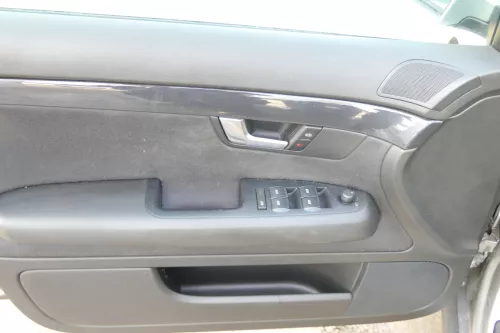 1x A4 8E B6 Türverkleidung Verkleidung Tür vorne links soul (172053)