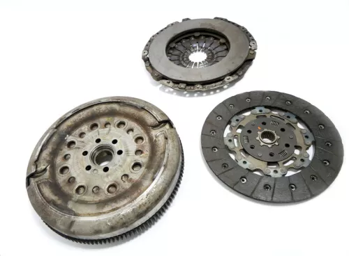 VW Golf 7 5G Zweimassenschwungrad Kupplung 1,6 TDI CRKB Allrad 4-Motion (172177)