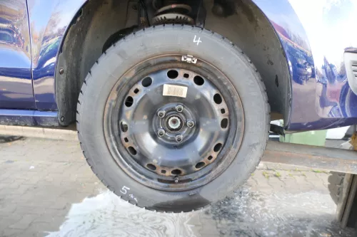 2xPolo 6R 9N Ibiza Felgen 185/60 R15 84T Winterreifen M+S 6jx15 ET38 Reifen 5mm (172414)