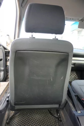 Audi A4 B5 Sitz Fahrersitz vorne links höhenverstellbar (172461)