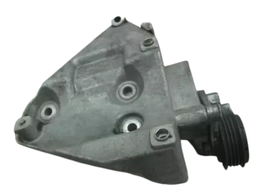 VW Passat 3B Halter Konsole für Klimakompressor Träger 06B260885D 2,0 AWT
