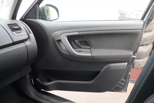 4 x Skoda Fabia 5J Stufenheck Türverkleidung Verkleidung Tür vorne +hinten links (172610)