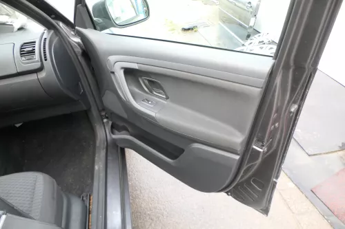 4 x Skoda Fabia 5J Stufenheck Türverkleidung Verkleidung Tür vorne +hinten links (172610)