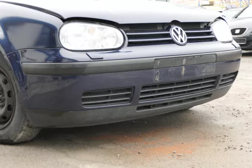 VW Golf 4 Stoßstange vorne Stoßfänger vorn vorne blau LA5G SWR + Kappen (172904)
