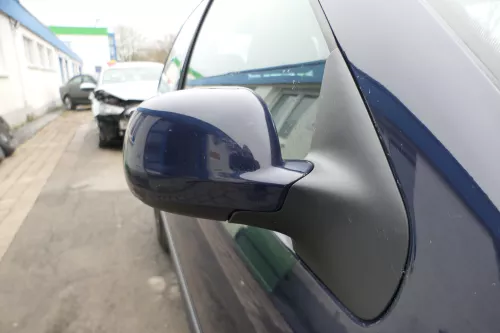 VW Golf 4 Bora manueller Spiegel vorne rechts Außenspiegel blau LA5G
