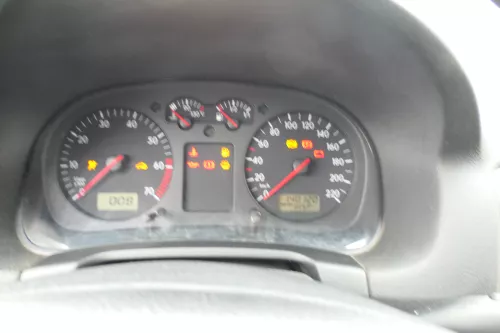 VW Golf 4 Tacho Tachometer Kombiinstrument 140.000km 1J0919861 1,4 16V 75PS 55kw (172923)