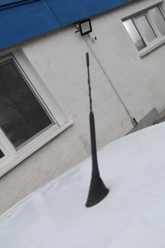 Audi A1 8X Antenne Antennenstab Antennensockel Sockel 8X0035501A schwarz