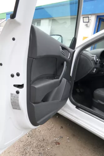 1x A1 8X Türverkleidung Verkleidung Tür vorne links schwarz  4/5-Türer (172949)