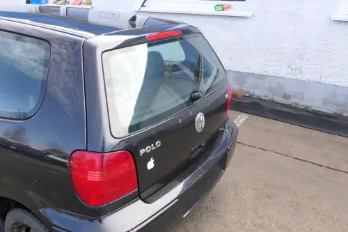 Polo 6N2 Heckklappe Klappe hinten Kofferraumklappe schwarz LC9Z Scheibe (173152)