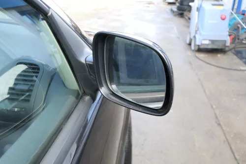 VW Polo 6N2 manueller Spiegel Außenspiegel rechts außen schwarz LC9Z