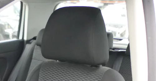 1x Golf 6 5K 1K + Kombi AJ5 Kopfstützen Kopfstütze vorne rechts / links schwarz (173185)