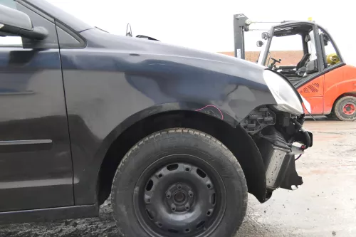 VW Polo 9N3 Kotflügel vorne rechts schwarz LC9Z