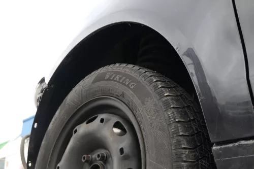 VW Polo 9N3 Kotflügel vorne links schwarz LC9Z (173219)