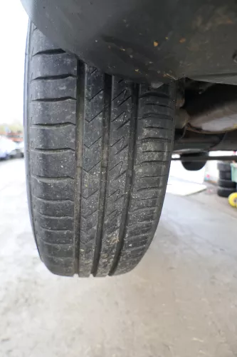 4x VW Golf 3 Vento 175/70 R13 82T Sommerreifen Reifen 5,5jx13H2 ET38 ca. 4-5mm (173280)