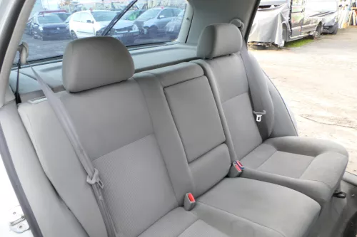 VW Golf 4 Limousine Sitz Rückbank Rücksitzbank hinten Sitze grau OHNE Kopf (173301)