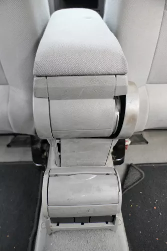 VW Golf 4 Bora Mittelarmlehne Armlehne original mitte grau (173304)