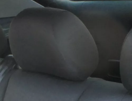 1x Seat Leon Toledeo 1M Sitz hinten mitte oder links rechts Kopfstütze schwarz (173359)