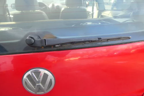 Polo 6N2 Heckklappe Klappe hinten Kofferraumklappe rot LP3G Scheibe (173367)