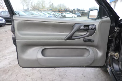 VW Polo 6N Türverkleidung Verkleidung Tür vorne links 2/3-Türer grau Griff Öffne