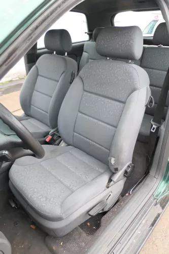 Q744 A3 8L Sitz vorne links Fahrersitz 2/3-Türer vorn  Airbag