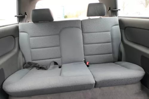 A3 8L Sitz Sitze hinten Rückbank Rücksitzbank Sitzfläche mit Kopfstützen