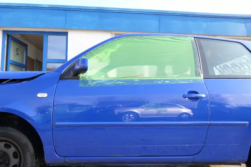 VW Lupo Seat Arosa Tür vorne links Fahrertür blau LW5Z (mechanischer FH)