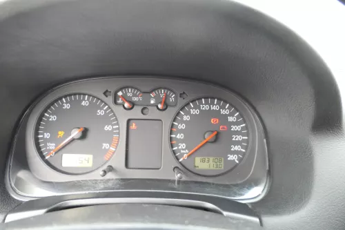 VW Golf 4 Bora Tacho Tachometer Kombiinstrument 1J0919860D 183.000km