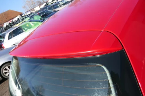 VW Golf 5 V Heckklappe hinten Kofferraumklappe + Scheibe rot LY3D - Delle (174003)