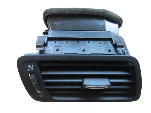 VW Passat 3C Lüftungsdüse Düse Lüftung vorne rechts 3C1819702F schwarz