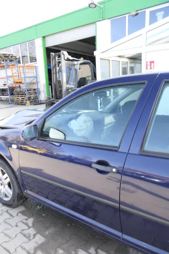 VW Golf 4 Bora Tür vorne links Fahrertür 4/5-Türer+ Kombi Avant blau LB5N ind (174401)