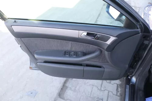 4x A6 4B Türverkleidung Verkleidung Tür vorne hinte links rechts