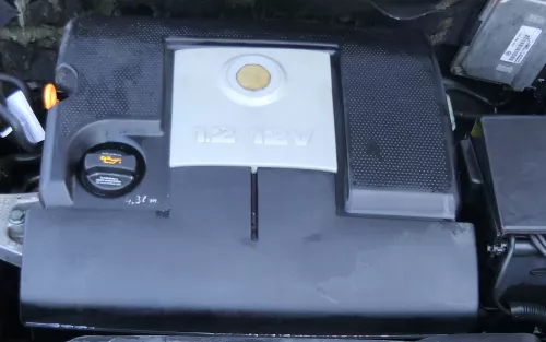 Polo 9N 9N3 Luftfilterkasten Luftfilter Motorabdeckung 1,2 64PS 47kw AZQ BME 12V