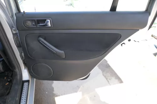 1x VW Golf 4 1J Kombi Türverkleidung Verkleidung Tür hinten rechts schwarz