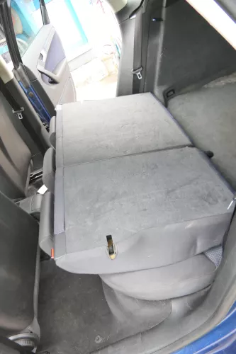 A3 8P Sitz Rückbank Rücksitzbank 4/5-Türer 3-Punkt-Gurt Sportback blau schwarz (175042)