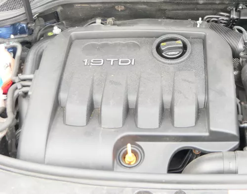 Audi A3 8P Motorabdeckung Abdeckung Motor Blende  2.0 TDI 03G103925CA BXE