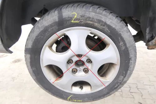 2x VW Sharan NUR Reifen 215/55 R16 97V Winterreifen ca. 6mm