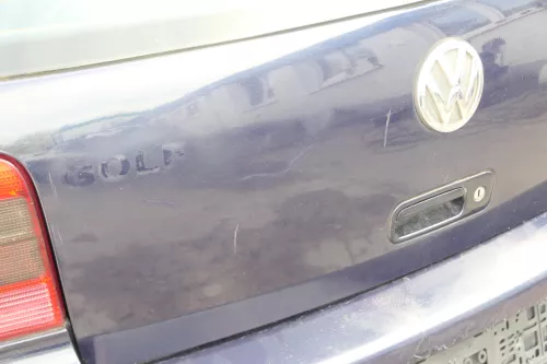 VW Golf 4 Limousine Heckklappe Kofferraumklappe Klappe hinten blau LC5H -ohneAnb (175243)