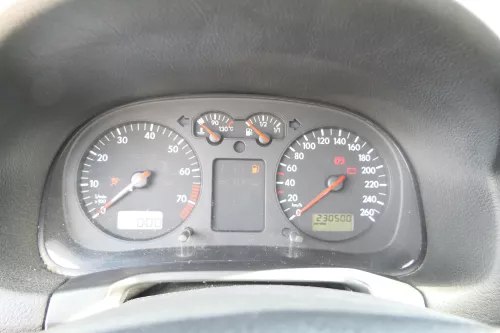 VW Golf 4 Tacho Tachometer Kombiinstrument 230.000km 1J0919880B 1,6-2,8