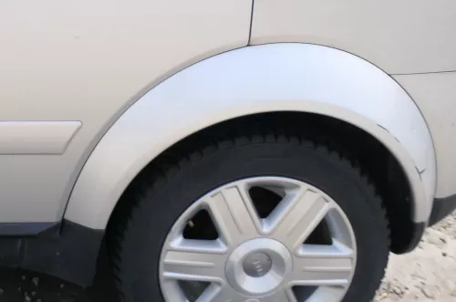 A2 8Z Kotflügel Abdeckung Verbreiterung Radabdeckung hinten links silber LY7W (175268)