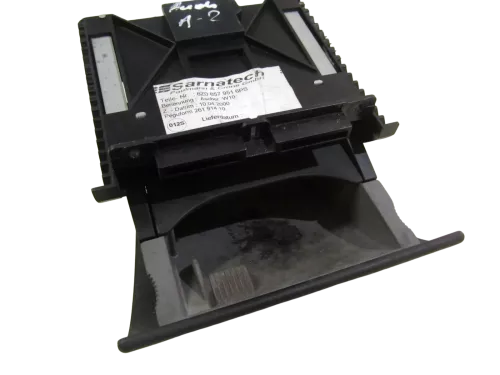 Audi A2 8Z Aschenbecher vorne 8Z0857951 6PS (175287)