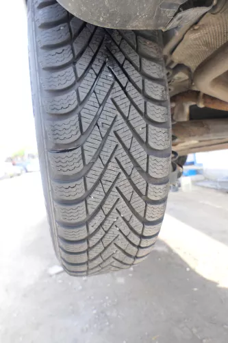 4x Audi A2 175/60 R15 81T Winterreifen ca. 5-8mm - NUR Reifen - NUR REIFEN (175333)