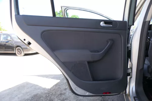 1x Golf Plus 5M Türverkleidung Verkleidung Tür hinten links schwarz