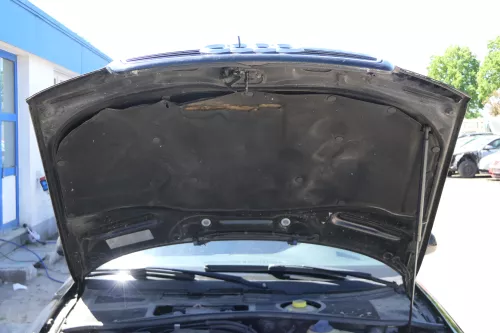 Audi A4 B5 Facelift Motorhaube Haube Klappe vorne Bj. 2000 schwarz LY9B Grill (175435)