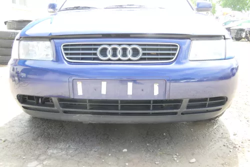 Audi A3 8L Stoßstange Frontstoßstange vorne blau LZ5K mit Grill