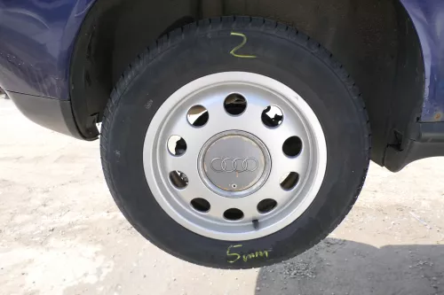 4x Audi A3 8L Alufelgen Reifen 195/65 R15 Sommerreifen 5-7mm 8L0601025E (175477)