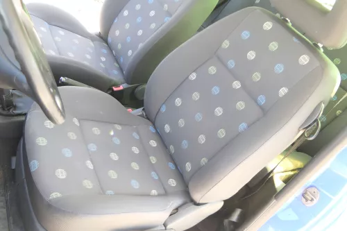 Arosa VW Lupo Sitz vorn links Fahrersitz Höhenverstellung höhenverste dunkel