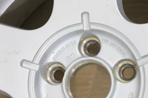 1x Felge Alufelge original VW Golf 4 Bora 6jx15H2 ET38 1J0601025B 195/65 R15   2 (175566)