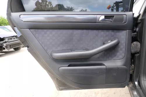 4x A6 4B Türverkleidung Verkleidung Tür vorne hinte links rechts (175640)