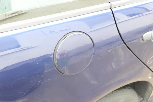 Skoda Fabia 6Y Combi Kombi Tankdeckel Deckel Tank Tankverschluß blau LF5U